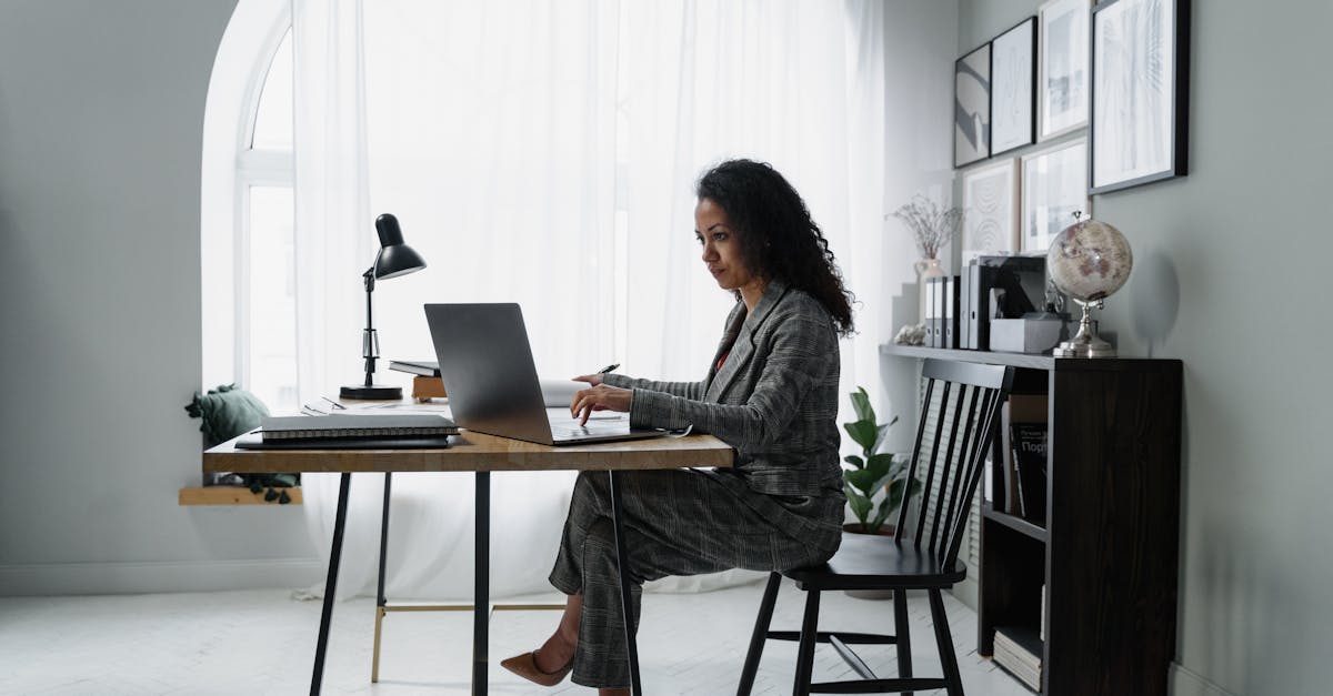 découvrez comment identifier, échanger ou utiliser un billet de banque endommagé en france, les procédures à suivre auprès des banques et les conditions pour obtenir un remboursement.